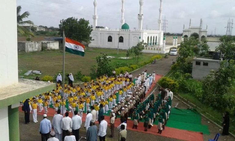 Beautiful View of Students on Independance Day And Masjid Al Hashmi