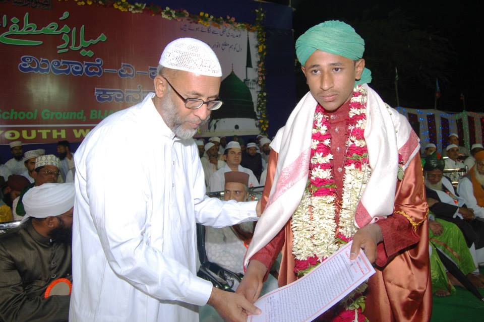 Awarding certificates to graduates