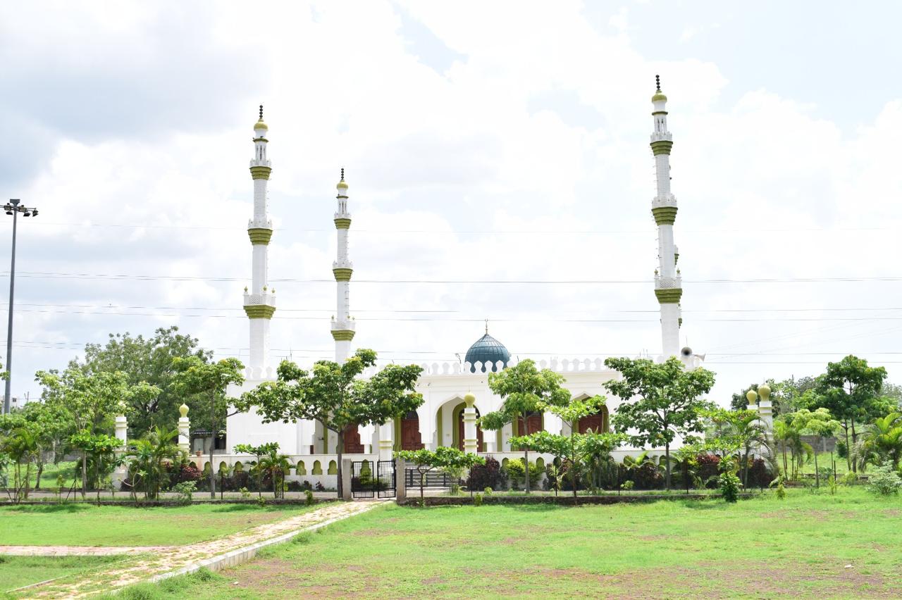 Masjid-e-Hashmi side view